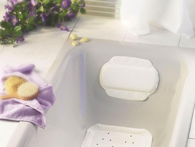 Suction cup bath cushion