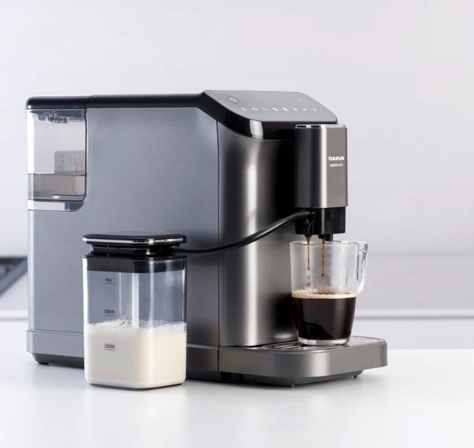 Taurus Accento Latte espresso machine; 20 bar White Coffee