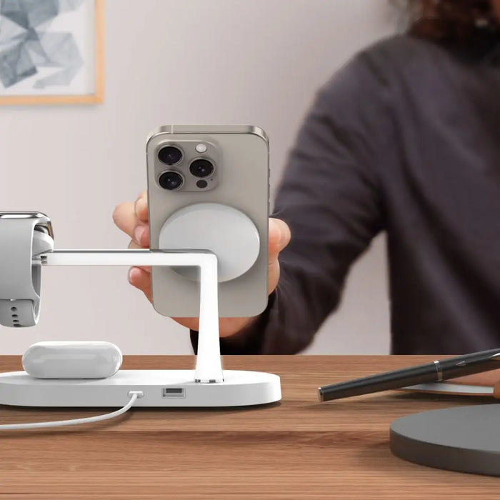 Tech-Protect A12 3in1 MagSafe Inductive Charger for Smartphone/Headphones/Smartwatch - White - Cell phone USB