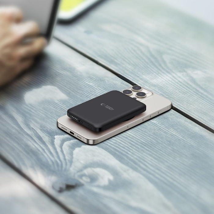 Tech-Protect LifeMag PB10 Powerbank with MagSafe 5000mAh 15W USB-C port - black + USB-C cable
