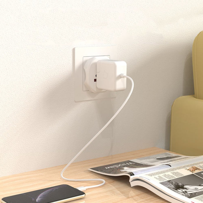 Tech-Protect Universal Travel Adapter to EU - white