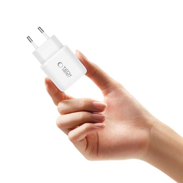 Tech-Protect NCA20 PD 20W QC3.0 USB-A / USB-C Wall Charger + USB-C / USB-C Cable 100cm - White