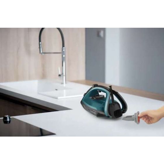 Iron TEFAL Ultragliss Plus FV6832E0