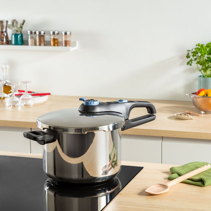 Pressure cooker TEFAL Secure Trendy 27 cm. 8 l. P2584401