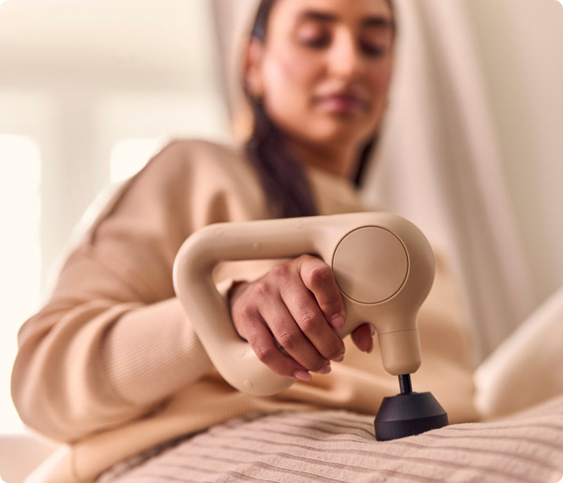 Therabody Theragun Relief massager Universal Beige