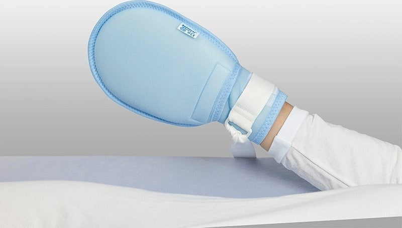 Protective gloves against self-harm L