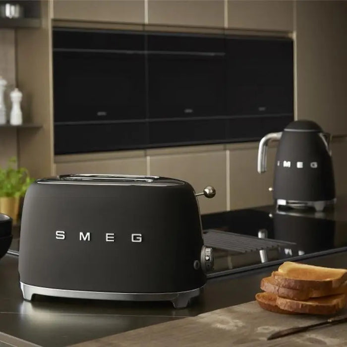 Toaster SMEG TSF01BLMEU - Тостери<<<Уреди за кухня<<<Малки електроуреди<<<TechnoMix&&&Тостери<<<За Кухнята<<<Малки