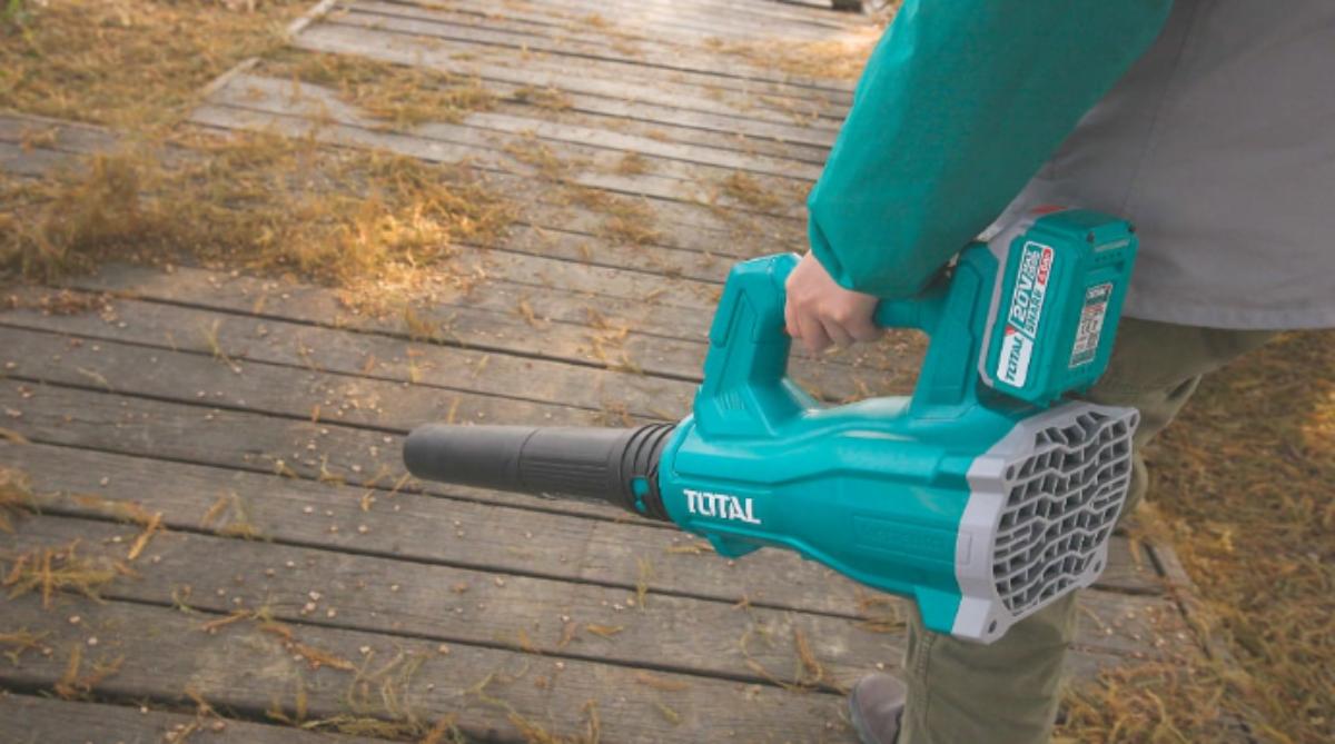 BATTERY BROOM TOTAL 20V/2AH