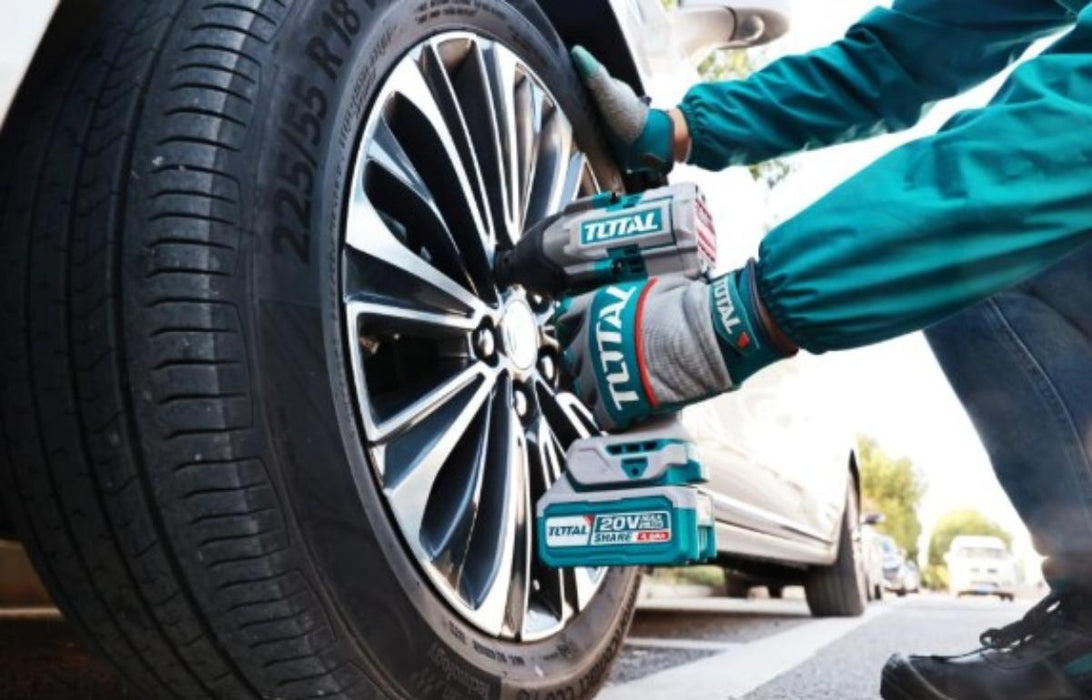 BATTERY IMPACT WRENCH 850NM TOTAL