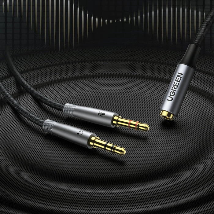 Ugreen AUX splitter cable 3.5 mm mini jack (female) - 2x 3.5 mm mini jack (male - microphone and headphones) silver