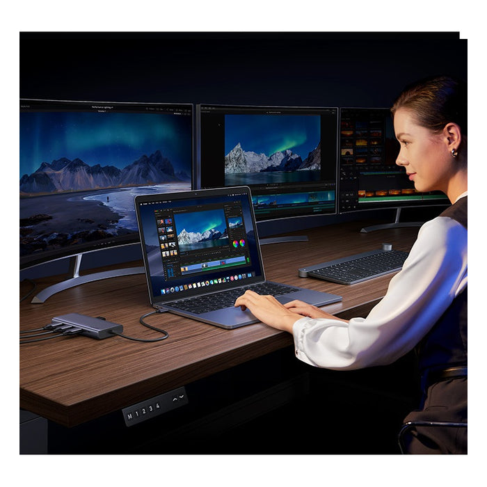 MULTIFUNCTIONAL ADAPTER 8in1 HDMI/DP/100WPD CM639 UGREEN