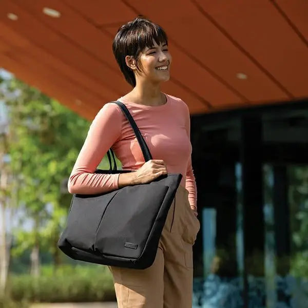 Uniq Hava bag for a 16’’ RPET laptop - green - Laptop bags<<<HurtelXML