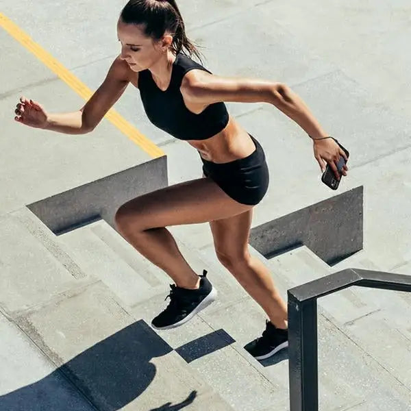 Uniq Heldro case for iPhone 12 / iPhone 12 Pro - white - Cell phone cases and covers<<<HurtelXML