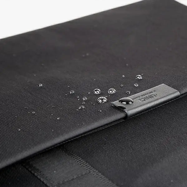 Uniq Stockholm bag for a 16’’ laptop - black - Laptop bags<<<HurtelXML