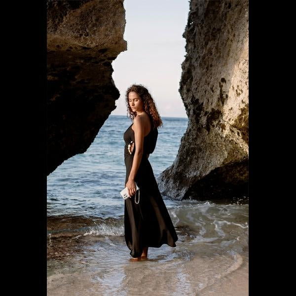 Uniq Coehl Lumino Magnetic Charging case for iPhone 16 Pro Max - silver