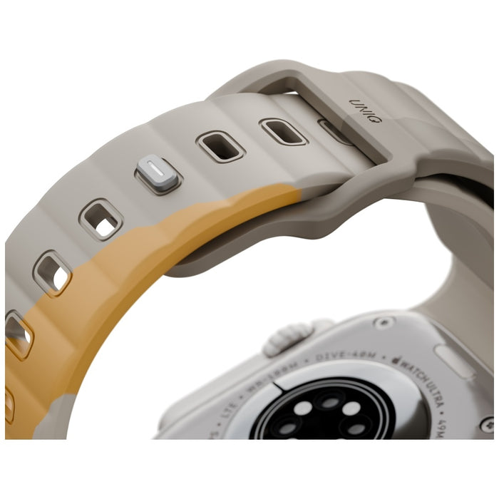 Uniq Stride De Rubber Strap for Apple Watch 44 / 45 / 46 / 49 mm - Beige