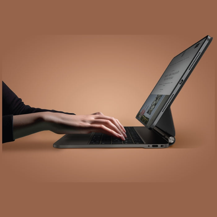 Uniq Venno Pro Magnetic Smart Keyboard Case for iPad 11" 2025 / iPad Air 11" 2024 / 2025 / iPad Pro 11" 2018 / 2020 / 2021 / 2022 / 2024 - Brown