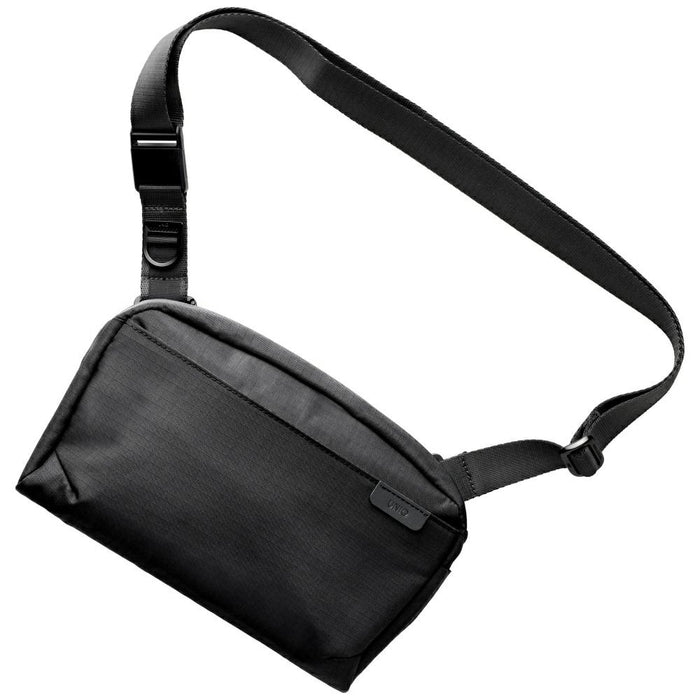 Uniq Arden Sling 2L bag - black