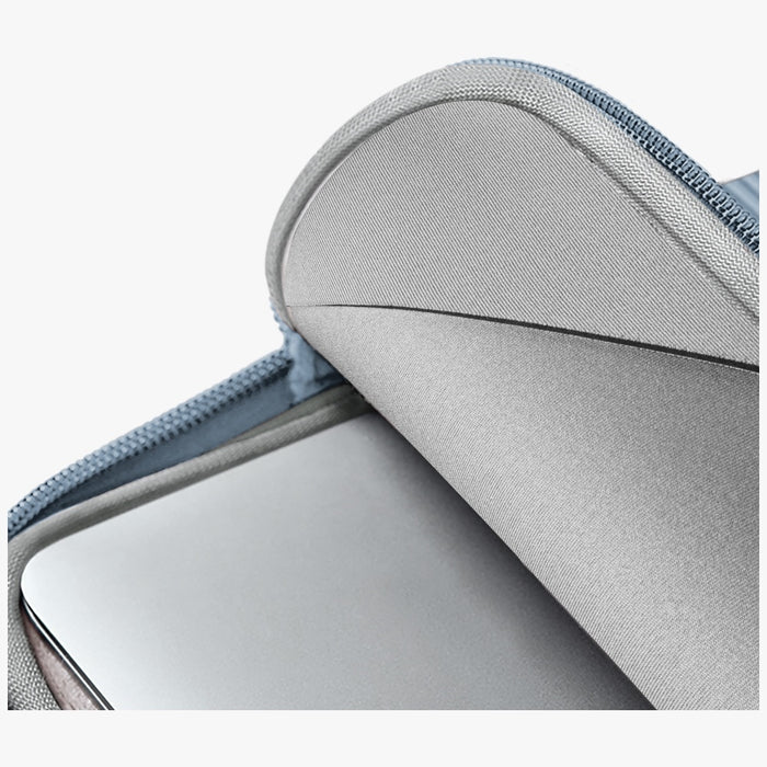 Uniq Cyprus Ridge Edition Laptop Sleeve bag for a 16&quot; water-resistant neoprene laptop - blue