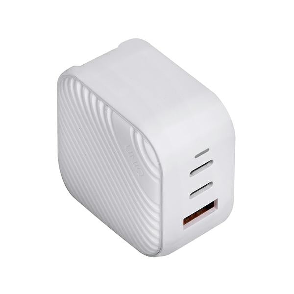 Uniq Verge Pro 66W GaN USB-C wall charger - white