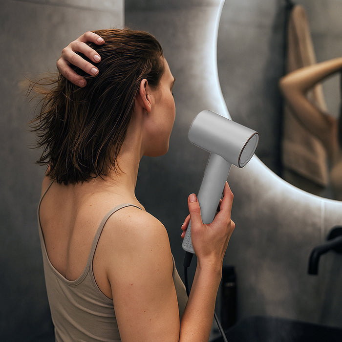 UWANT H100 Hair Dryer with Diffuser - White
