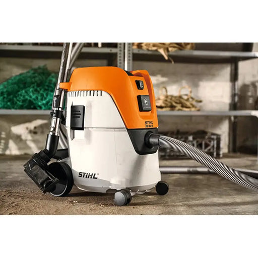 VACUUM CLEANER STIHL SE 62 - Прахосмукачки за сухо и мокро<<<Инструменти и железария<<<Praktiker