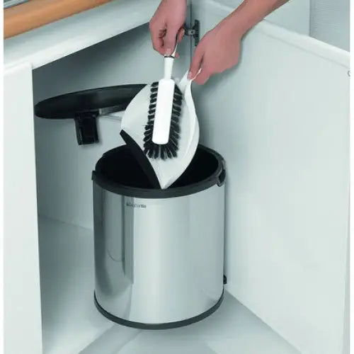 WASTE BIN 15L BRABANTIA - Кошове и торби за отпадъци<<<Домашни потреби<<<Кухня<<<Praktiker