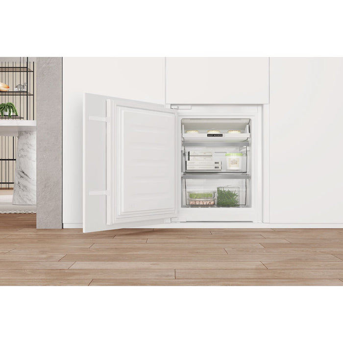 Whirlpool WHC20 T573 P built-in refrigerator