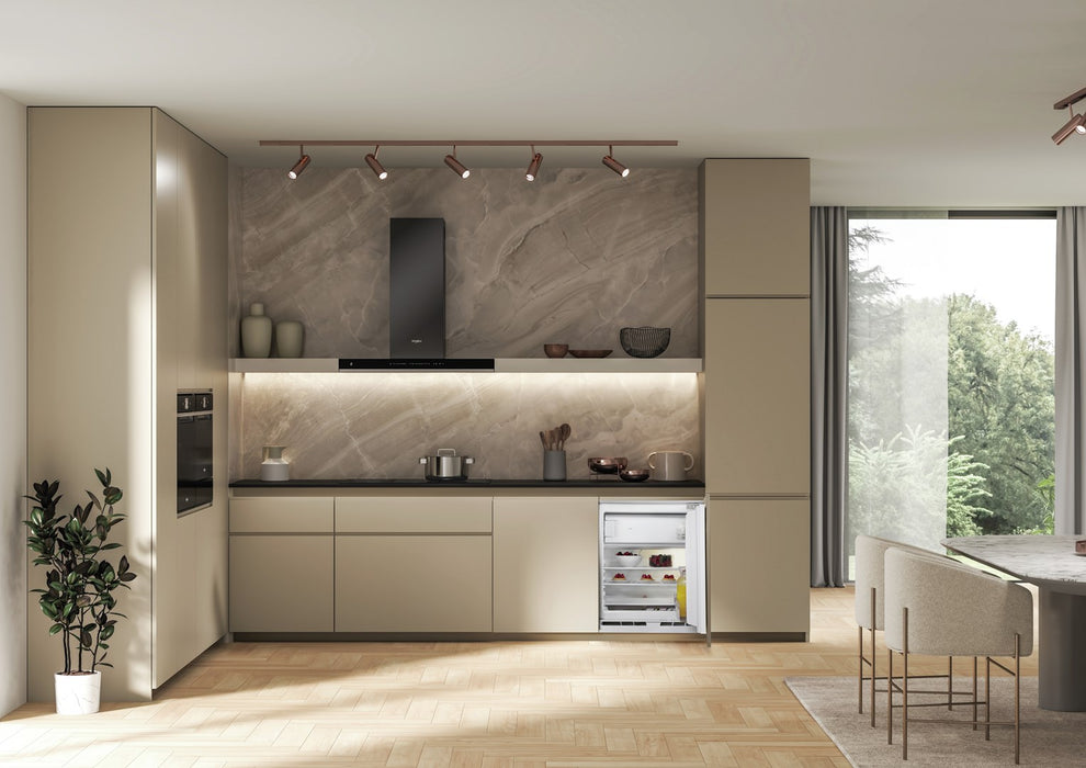 Undercounter refrigerator WHIRLPOOL WBUF011