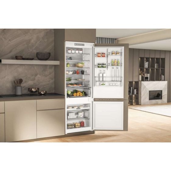 Built-in refrigerator WHIRLPOOL Space400 Total No Frost WH SP70 T121