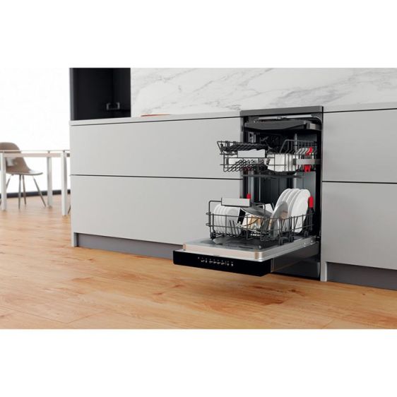 WHIRLPOOL WSFO3O34PF X dishwasher