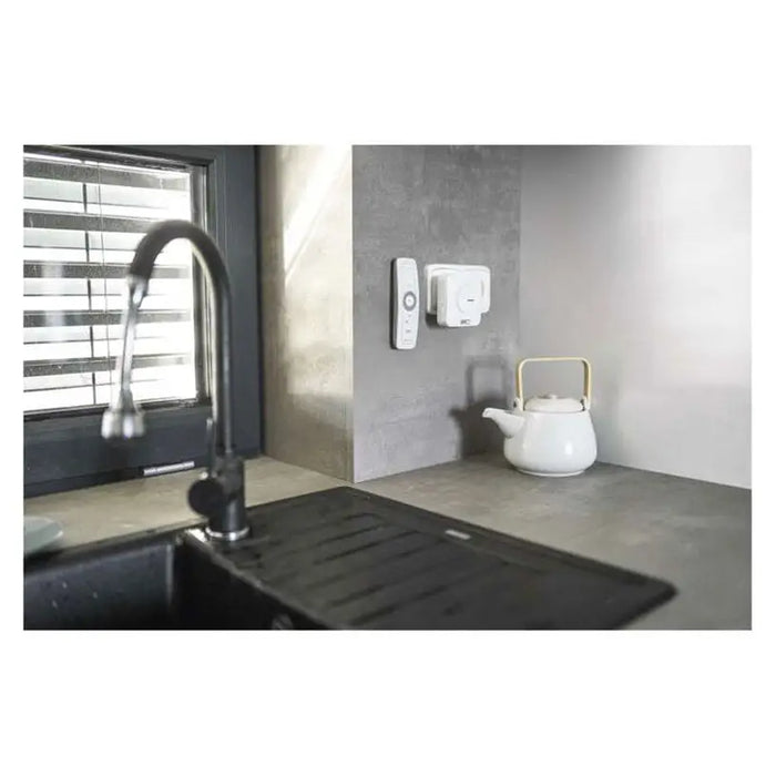 WIRELESS DOORBELL WITH KINETIC BUTTON 220V EMOS P5731 - Звънци<<<Електроматериали<<<Строителни