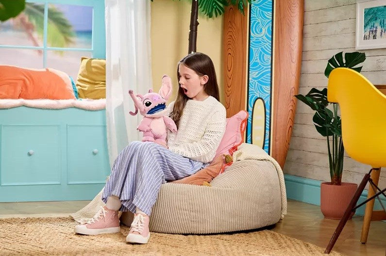 Interactive mascot Wow! Stuff Disney Real FX Chatty Angel Puppet (DIS-1026-01)