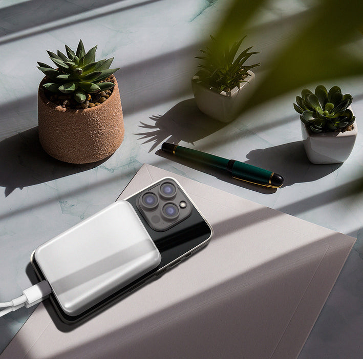 Wozinsky WRW349YWS 10000 mAh Magnetic Power Bank - White