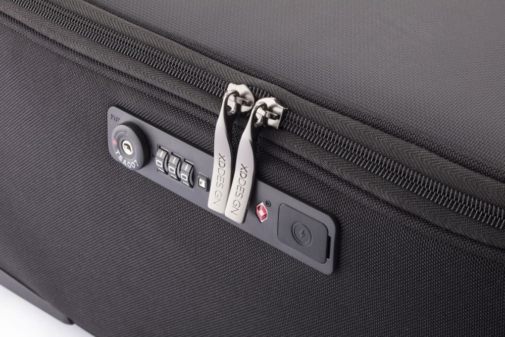 Bag/backpack with wheels XD Design Bobby Trolley black P705.771