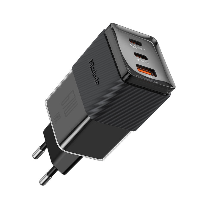 ADAPTER XMART 2X TYPE-C / 1X USB 20V 67W