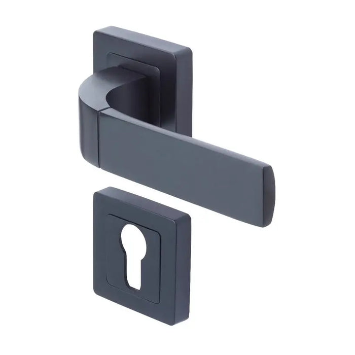YALE BOLOGNA DOOR HANDLE - Обков за врати<<<Обков<<<Мебели и интериор<<<Praktiker&&&Обков за врати<<<Врати и