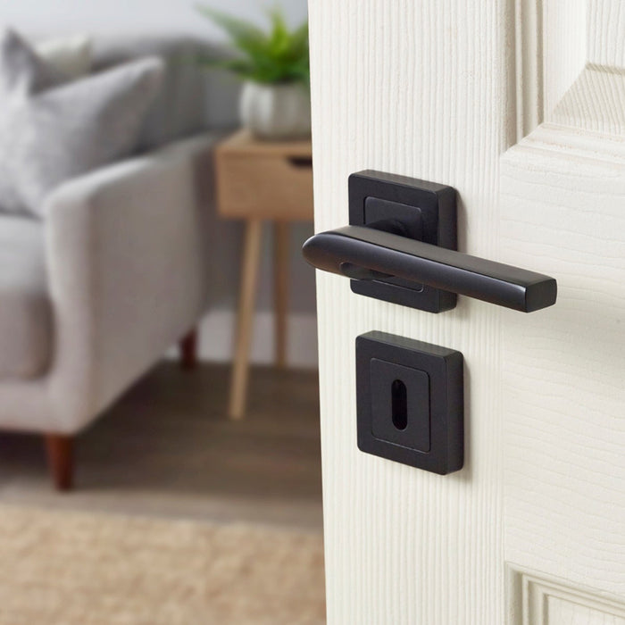 YALE SIENA DOOR HANDLE