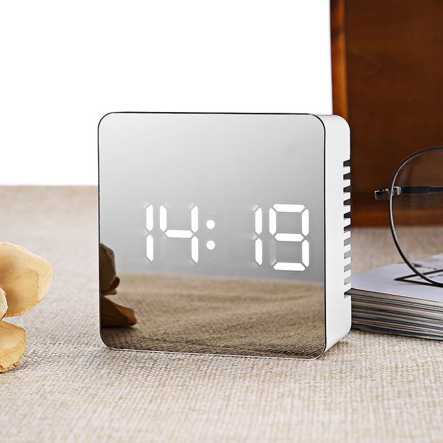 Alarm table and a LED light, temperature, USB