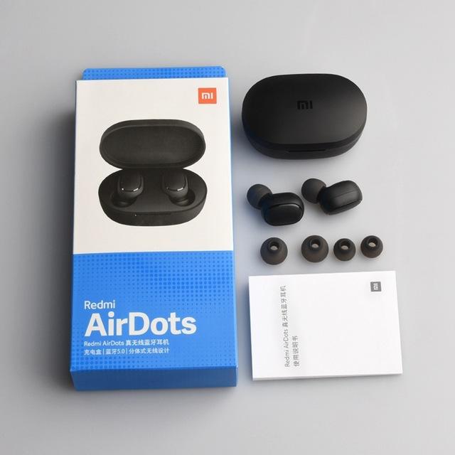 Xiaomi Redmi AirDots Bluetooth 5.0 wireless headset and Powerbank case for charging